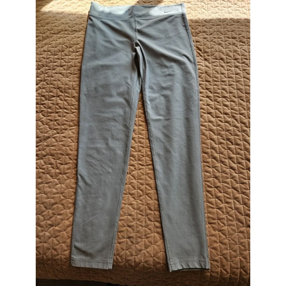 Nike Dri-Fit Women's Gray Stretch Yoga Training Leggings, Inseam 27
